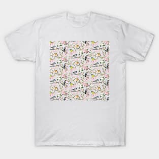 Garden Bird Illustration Pattern T-Shirt